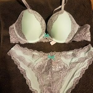 Victoria's Secret Set